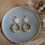 RAELENE》Pearl, Howlite, Mother of Pearl & Hematite