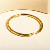 RIBBED BANGLE