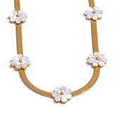 PETAL NECKLACE》Shell